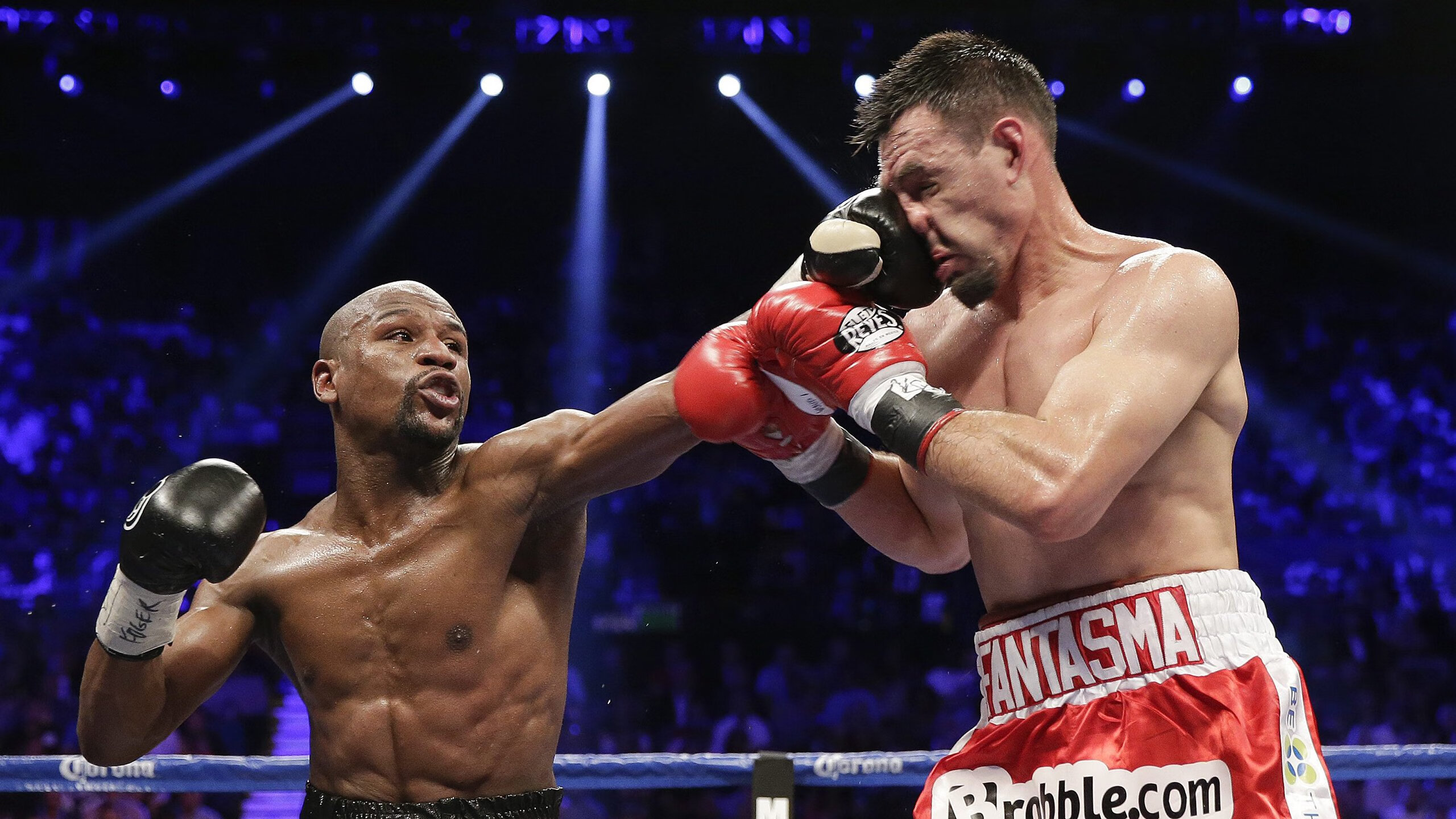 MILAN体育-C罗再夺冠军世界杯，c罗世界杯冠军全场回播视频